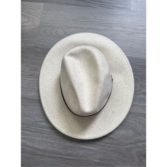 Free People - Wythe Leather Band Felt Fedora Hat in French Vanilla - Picture 4 of 8